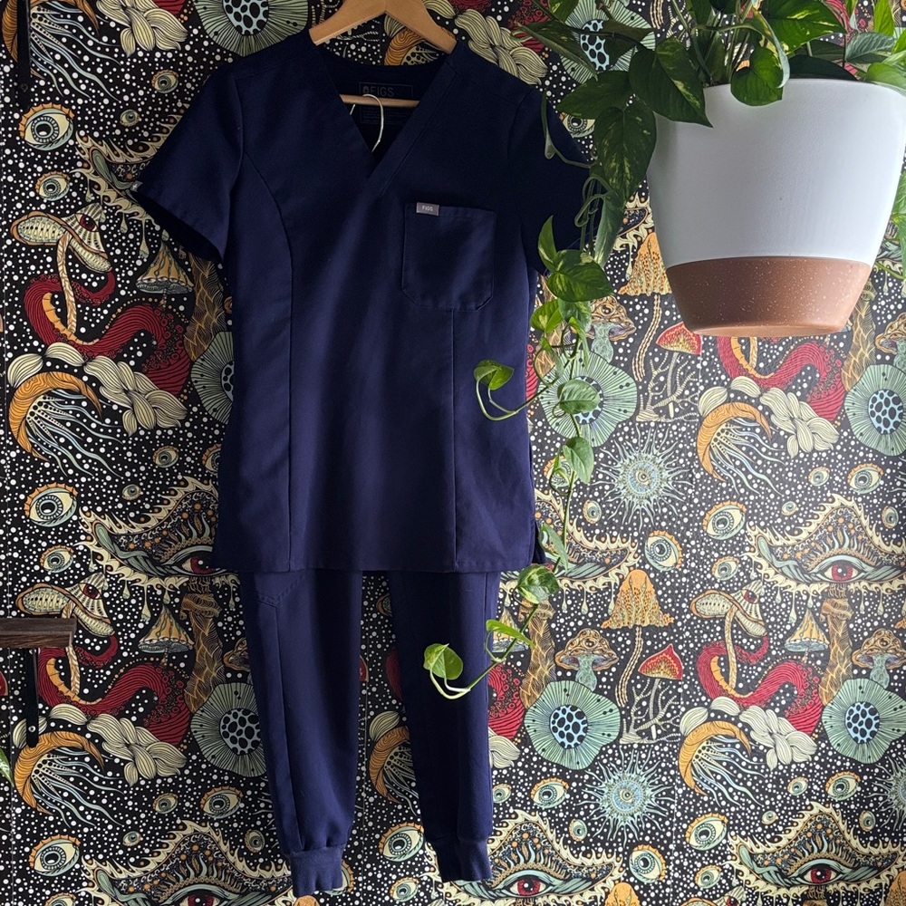 Figs Deep Blue Women's Scrub Set